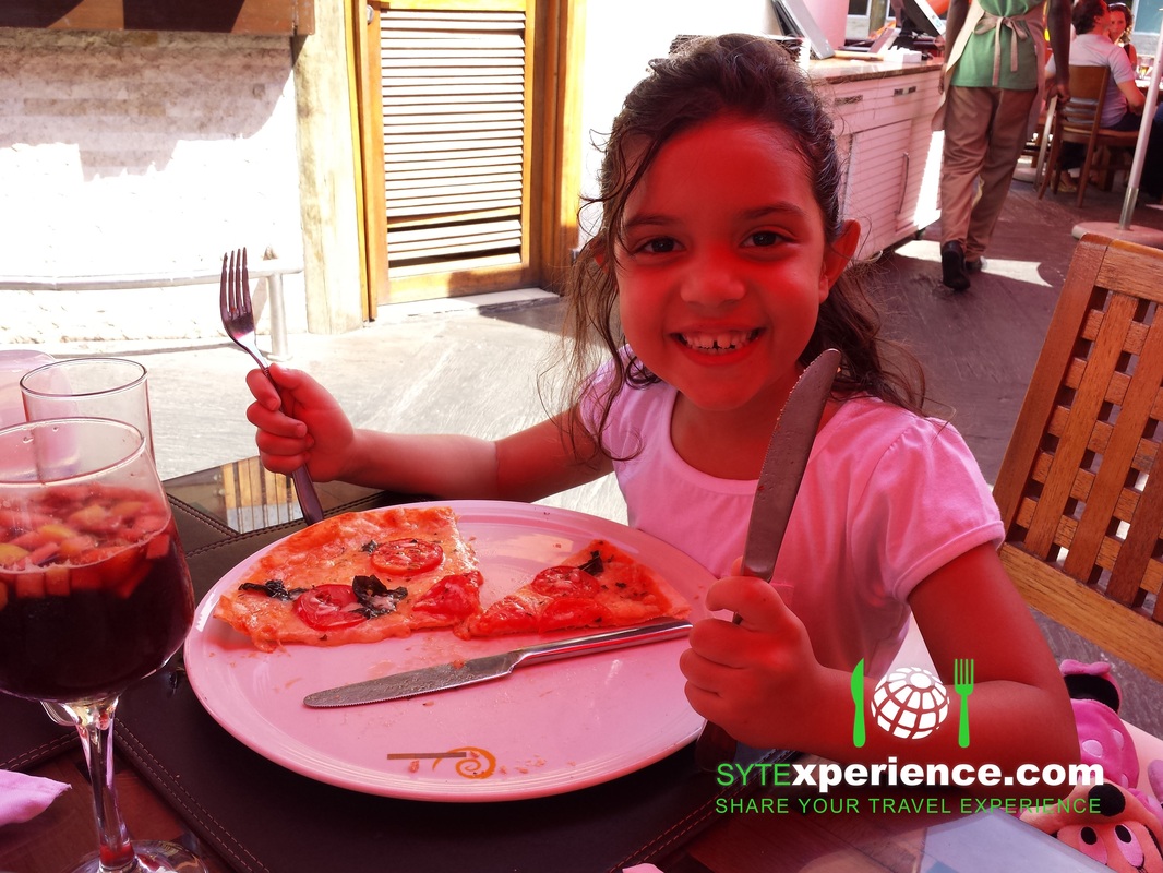 Angola luanda esplanada grill ilha food comida restaurante restaurant esplanada esplanade experience share travel piza pizza kids